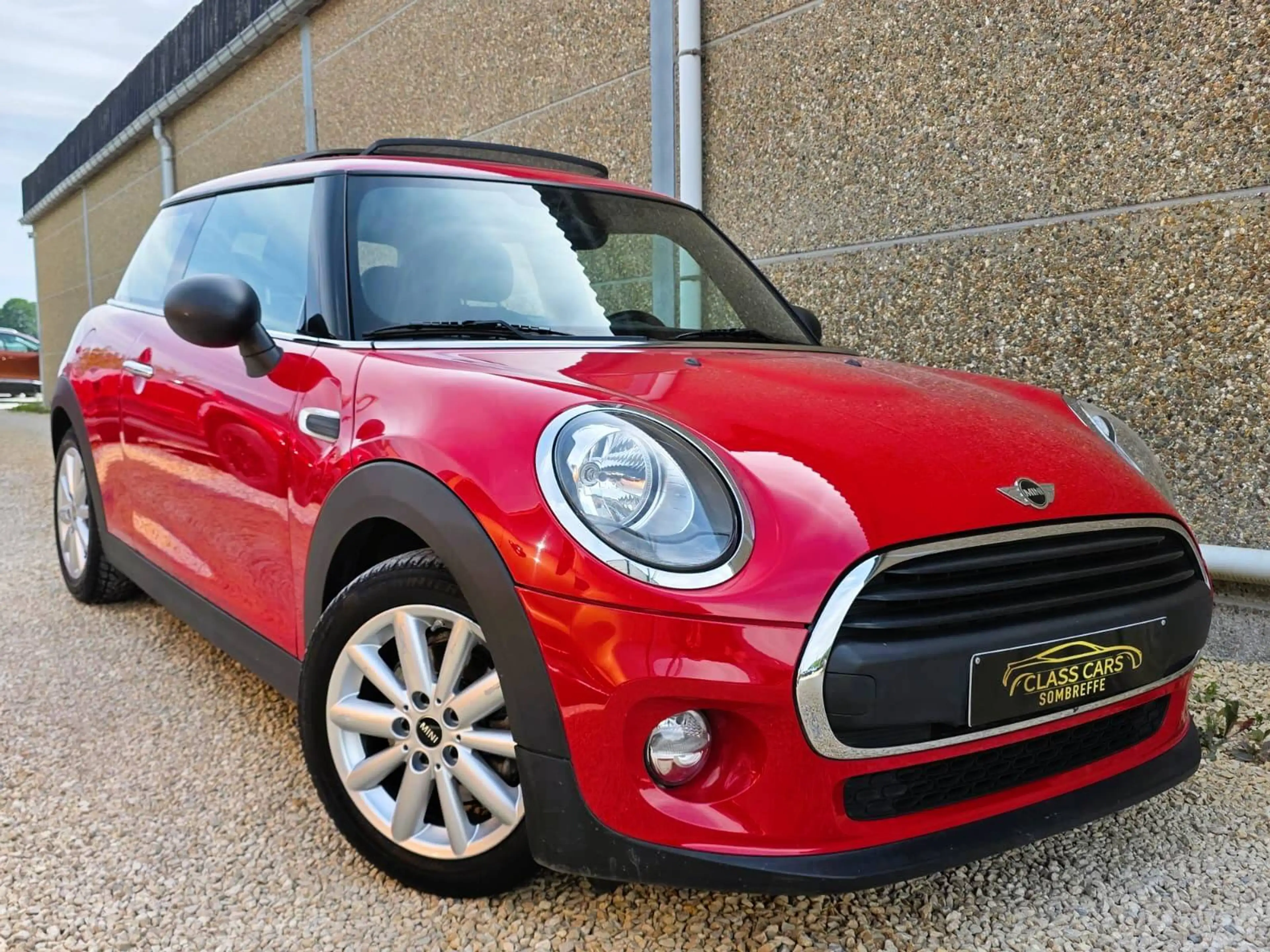 MINI One D 1.5 D TOIT-PANORAMIQUE NAVIGATION RADAR CARNET MINI