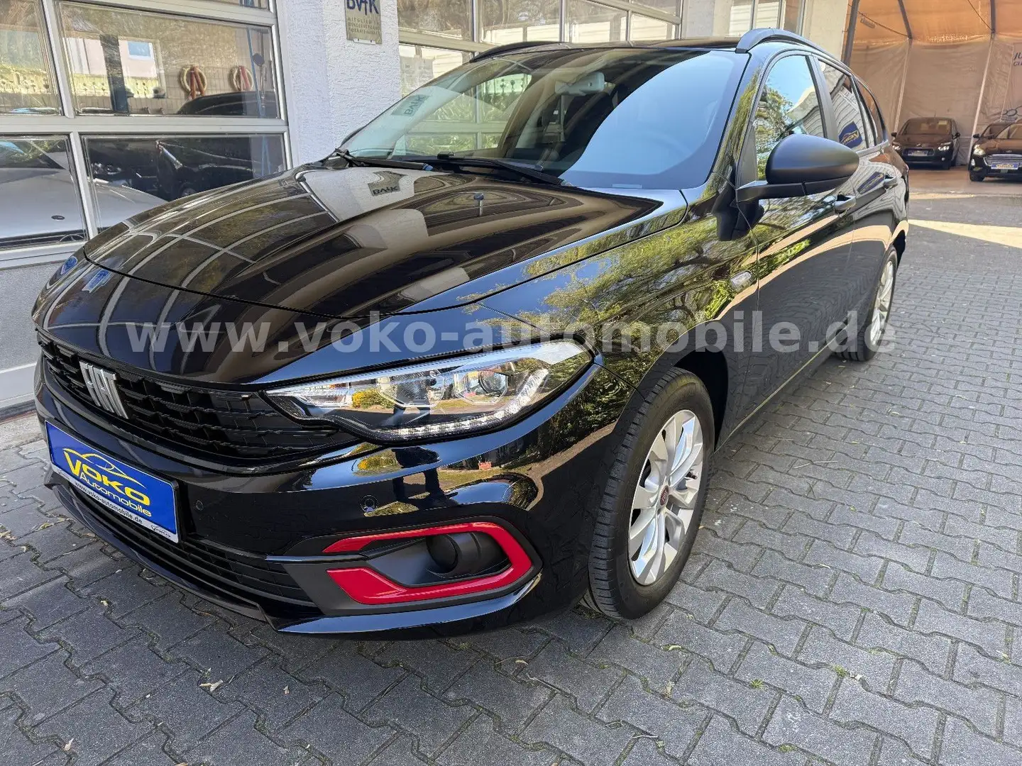 Fiat Tipo Kombi 1.0 City Life 1.Hd. 70tkm Schwarz - 2