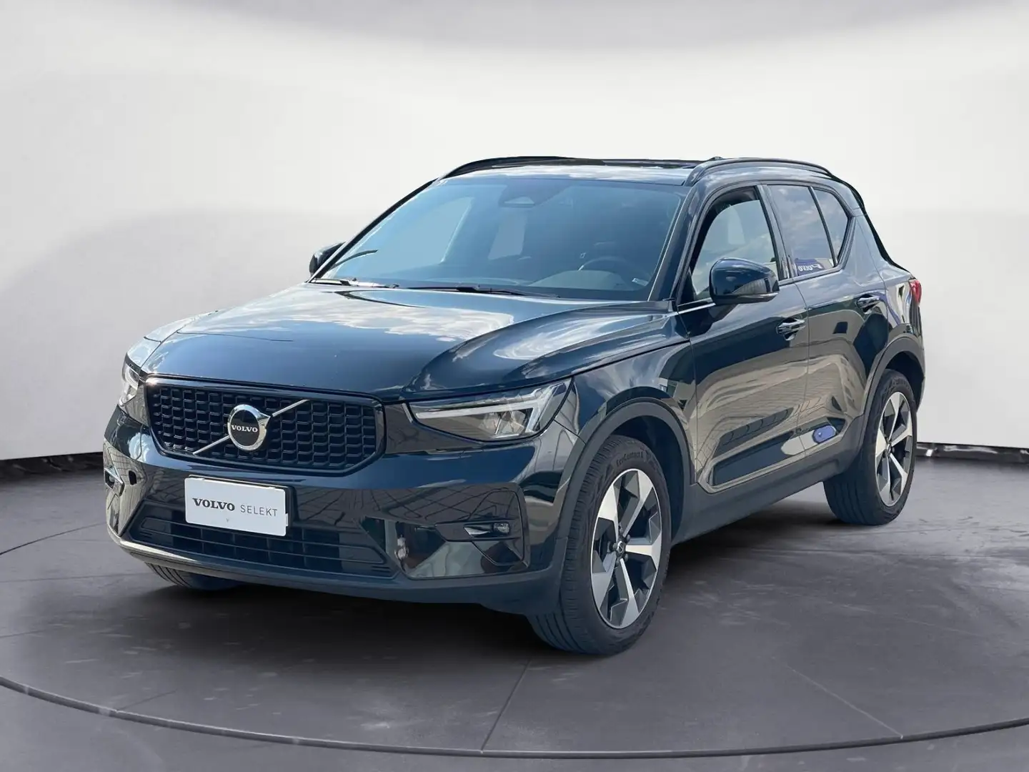 Volvo XC40 XC40 B3 automatico Ultimate Dark DISPONIBILE DA S Zwart - 1