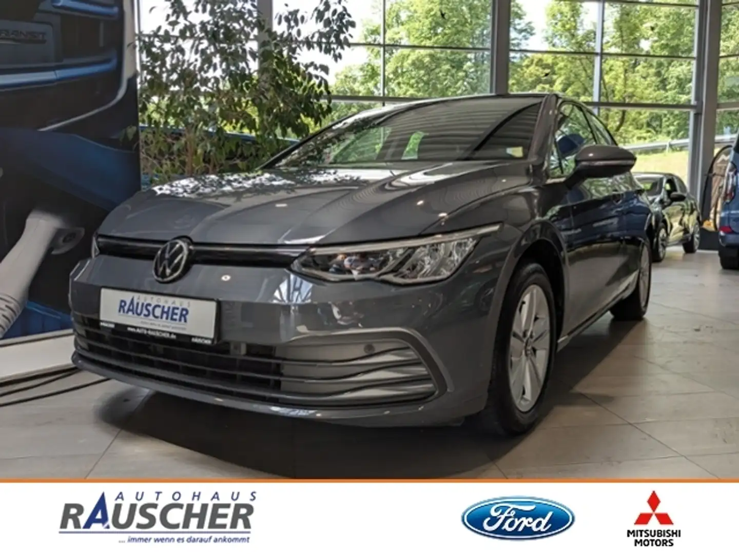 Volkswagen Golf VII 1.5 l 110 kW MHEV Life Grau - 1