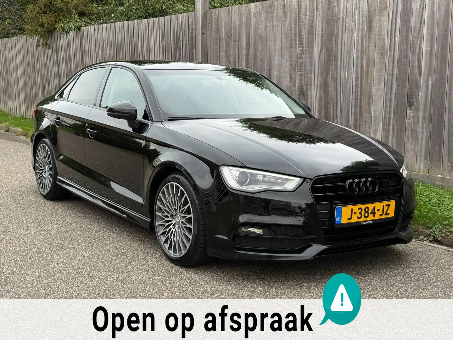 Audi A3 Limousine 1.4 TFSI CoD S-Line Automaat CARPLAY PDC Noir - 2