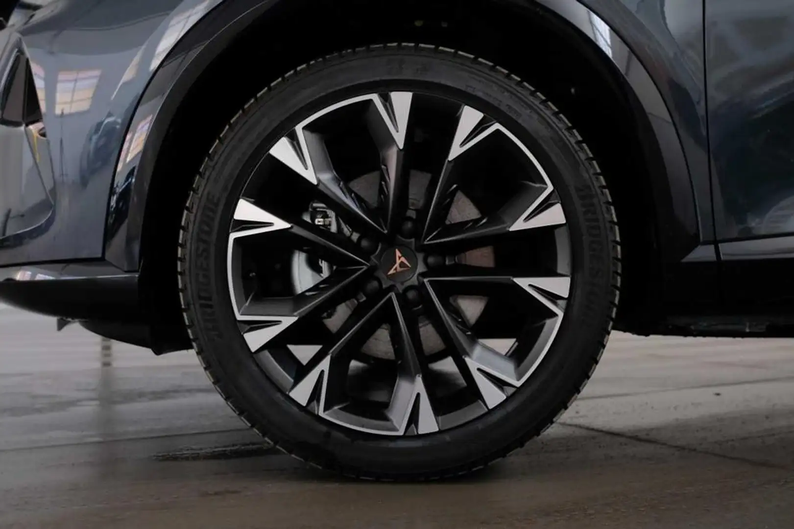 CUPRA Formentor 1.5 hybrid 150cv dsg Gris - 2
