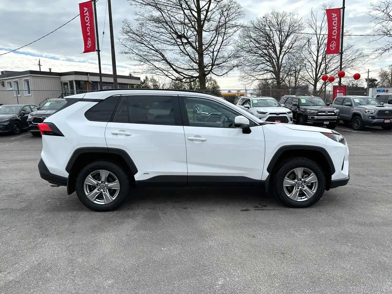 Toyota RAV 4 снимка Toyota RAV 4