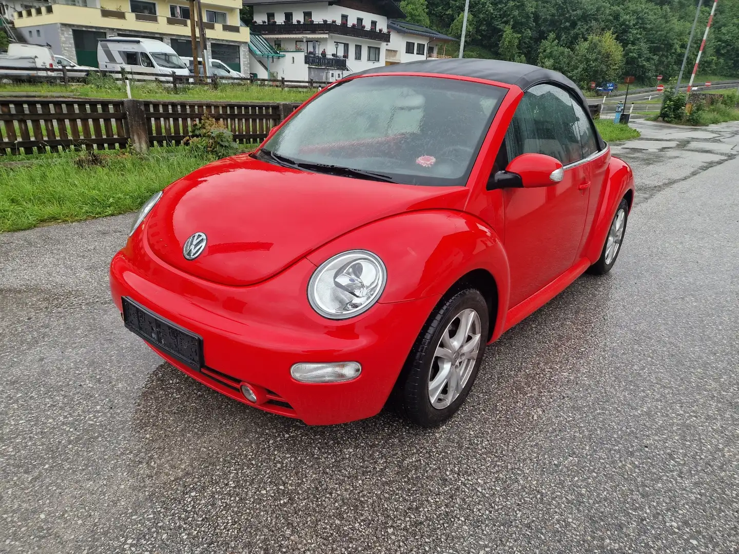 Volkswagen New Beetle 1.4 Rot - 1