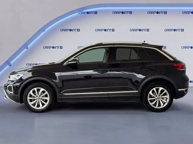 Volkswagen T-Roc view 4
