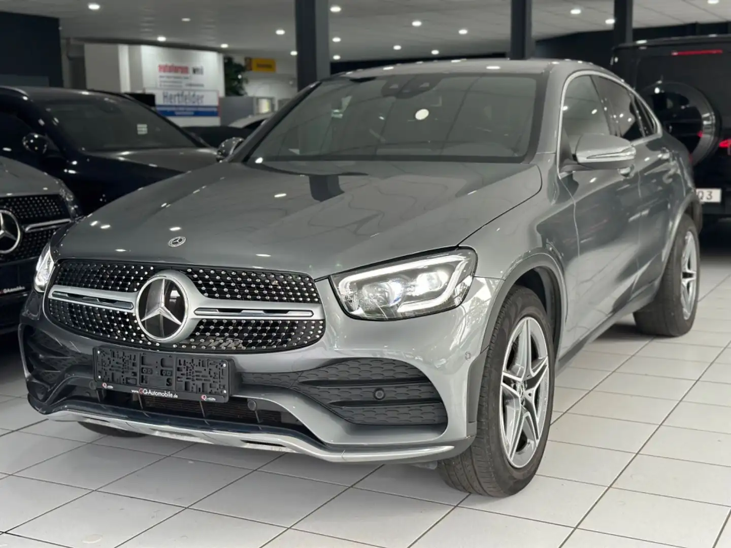 Mercedes-Benz GLC 200 d Coupe 4Matic*DISTRONIC+*KAMERA*MBEAM* Grau - 1