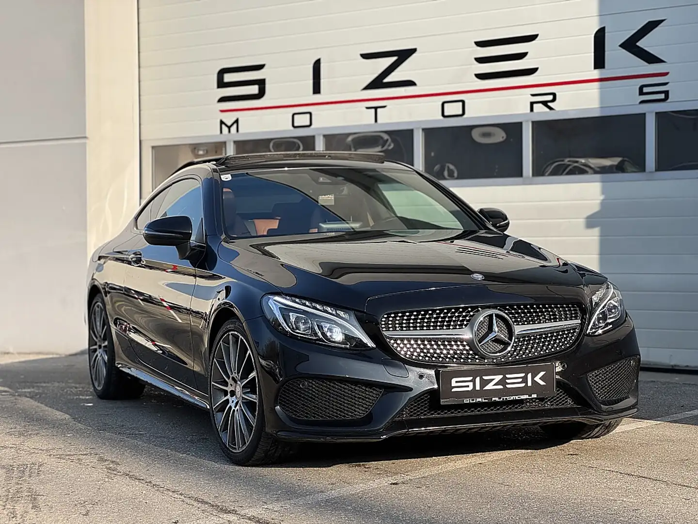 Mercedes-Benz C 250 d Coupe Aut.|AMG 53 LOOK|BURMESTER|PANO|LED Schwarz - 2