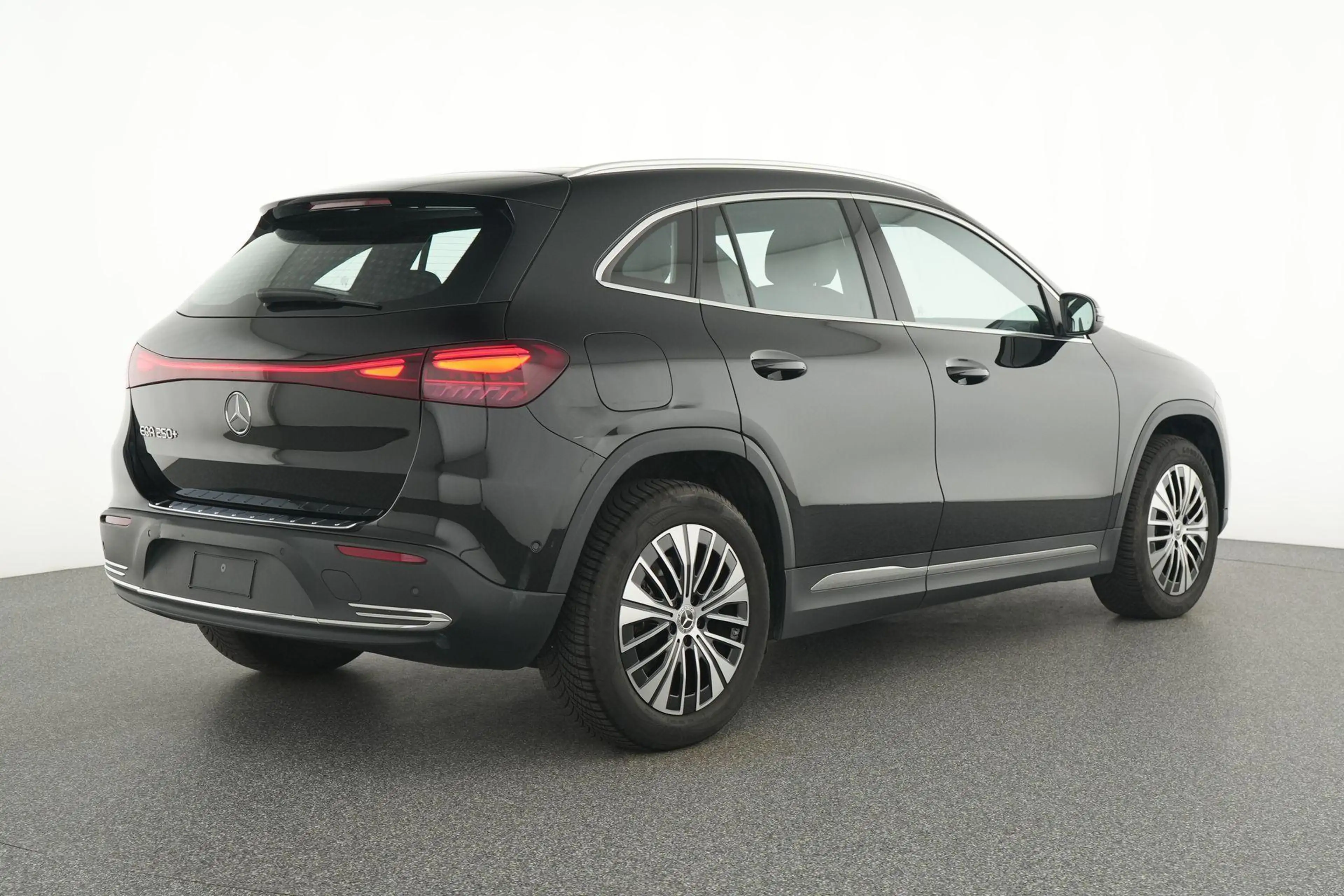 Mercedes-Benz EQA 250 250+ Business Line + CARPLAY + PANORAMISCH DAK + — photo 4