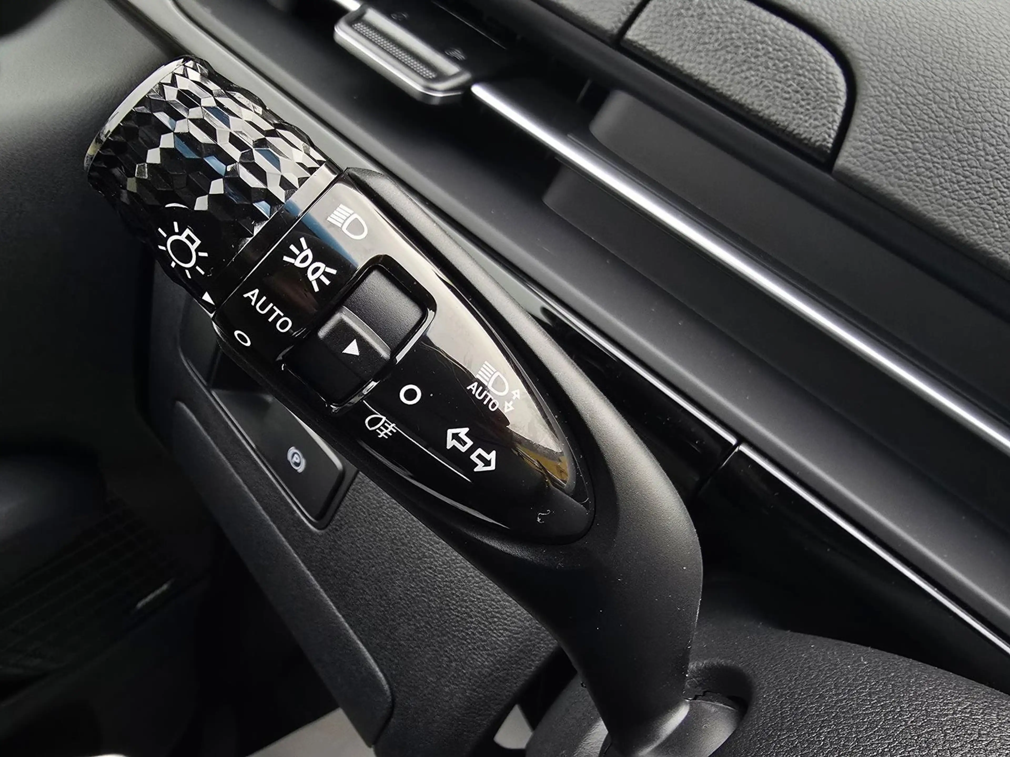 Hyundai STARIA Signature HEV 7-Sitze+Navi+elektr. Heckkl — photo 14