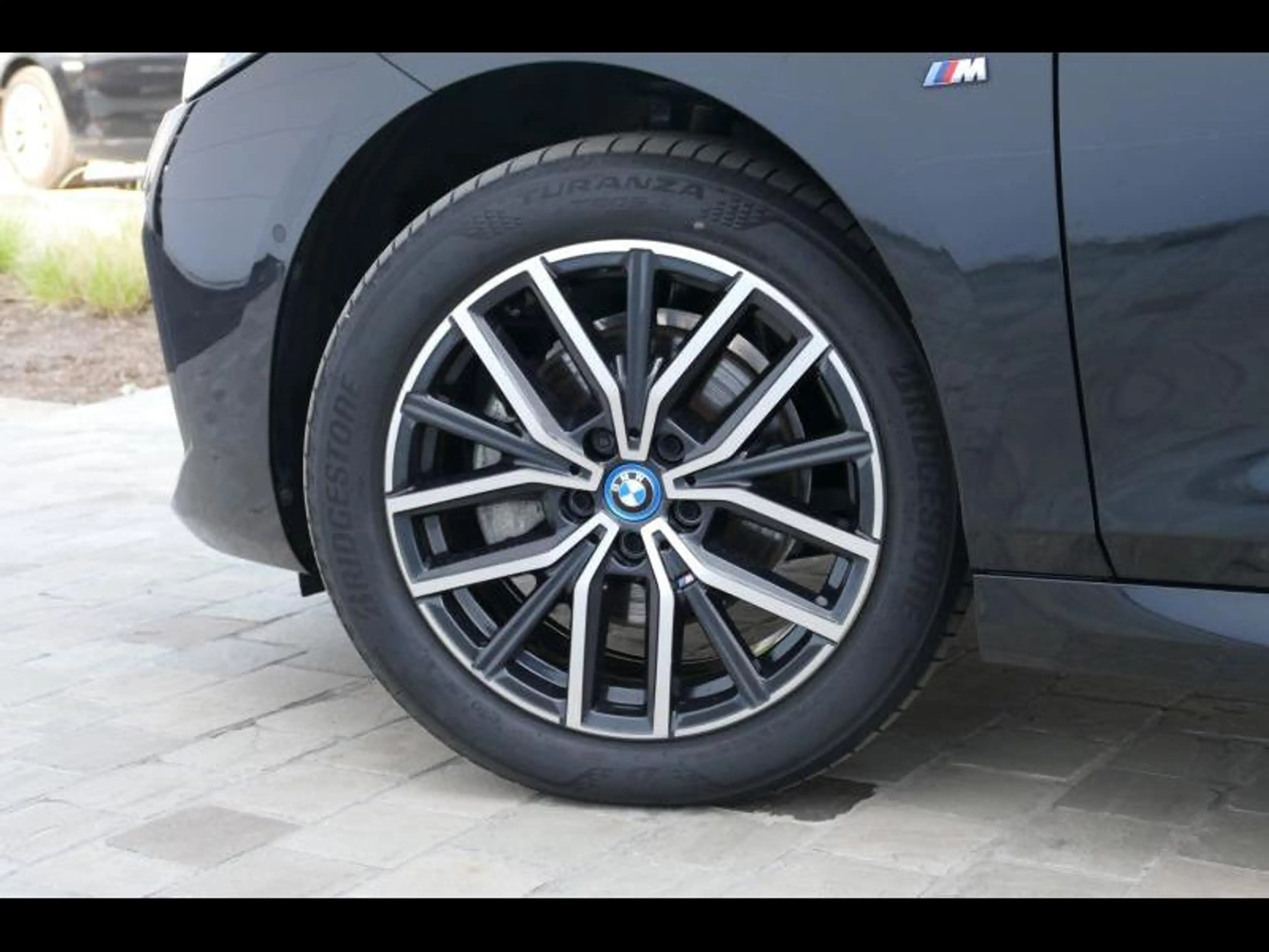 BMW 225 xDrive Active Tourer — photo 8