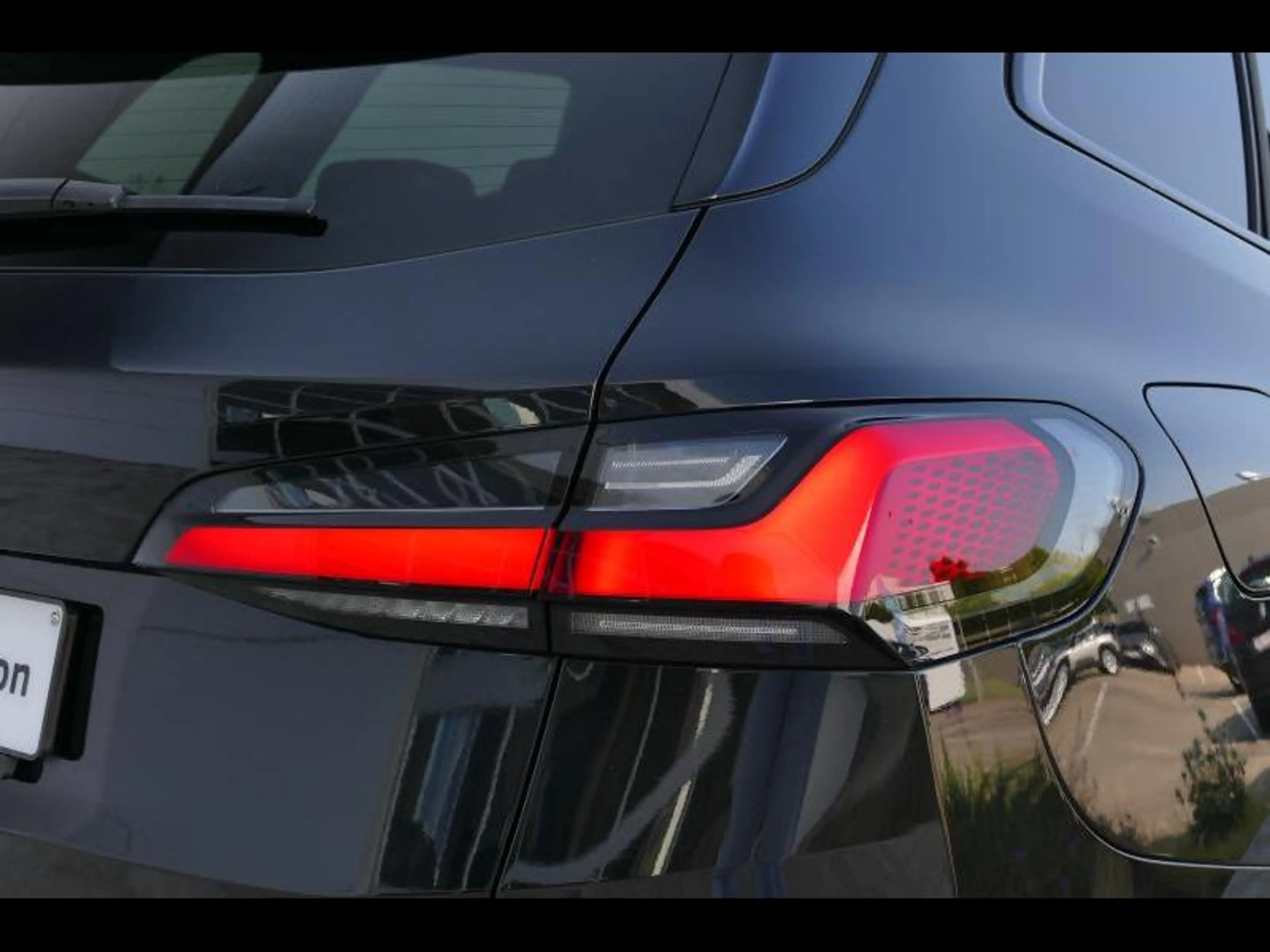 BMW 225 xDrive Active Tourer — photo 13