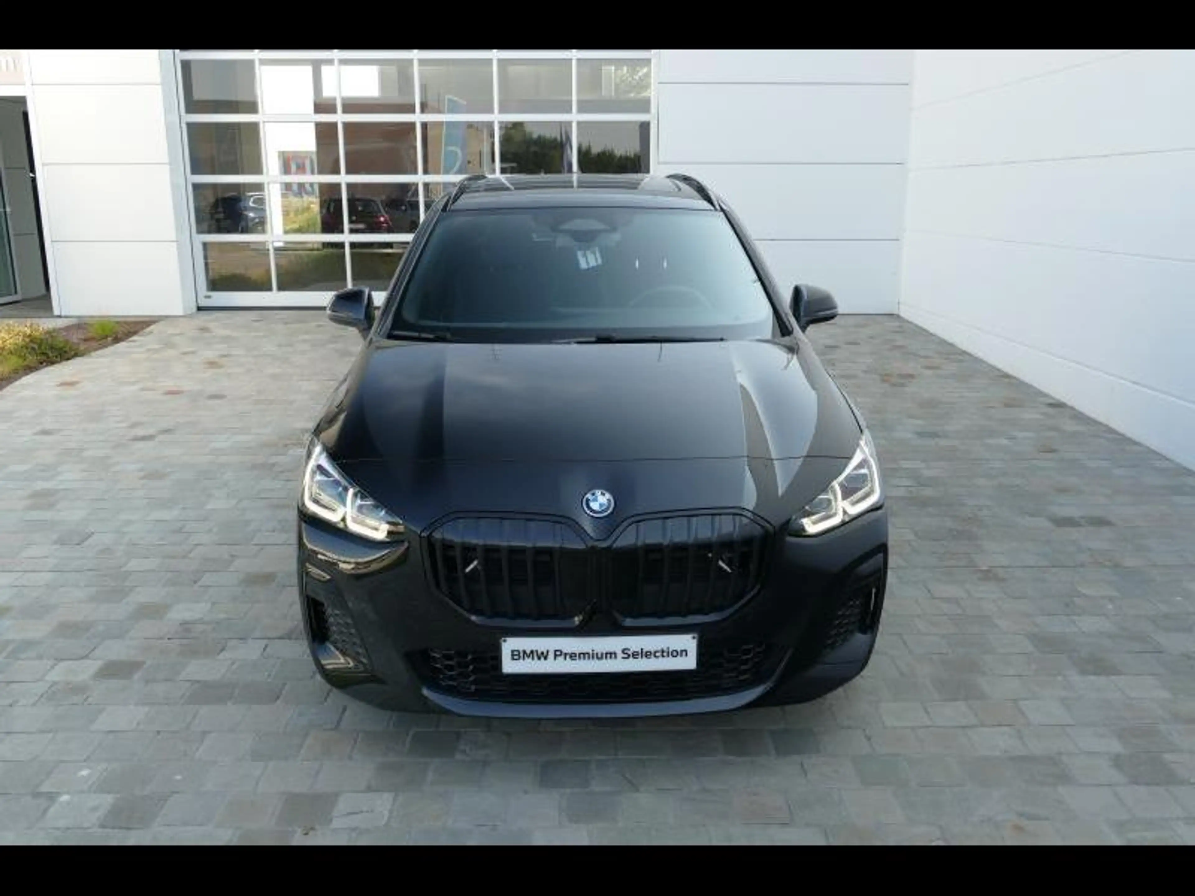 BMW 225 xDrive Active Tourer — photo 14
