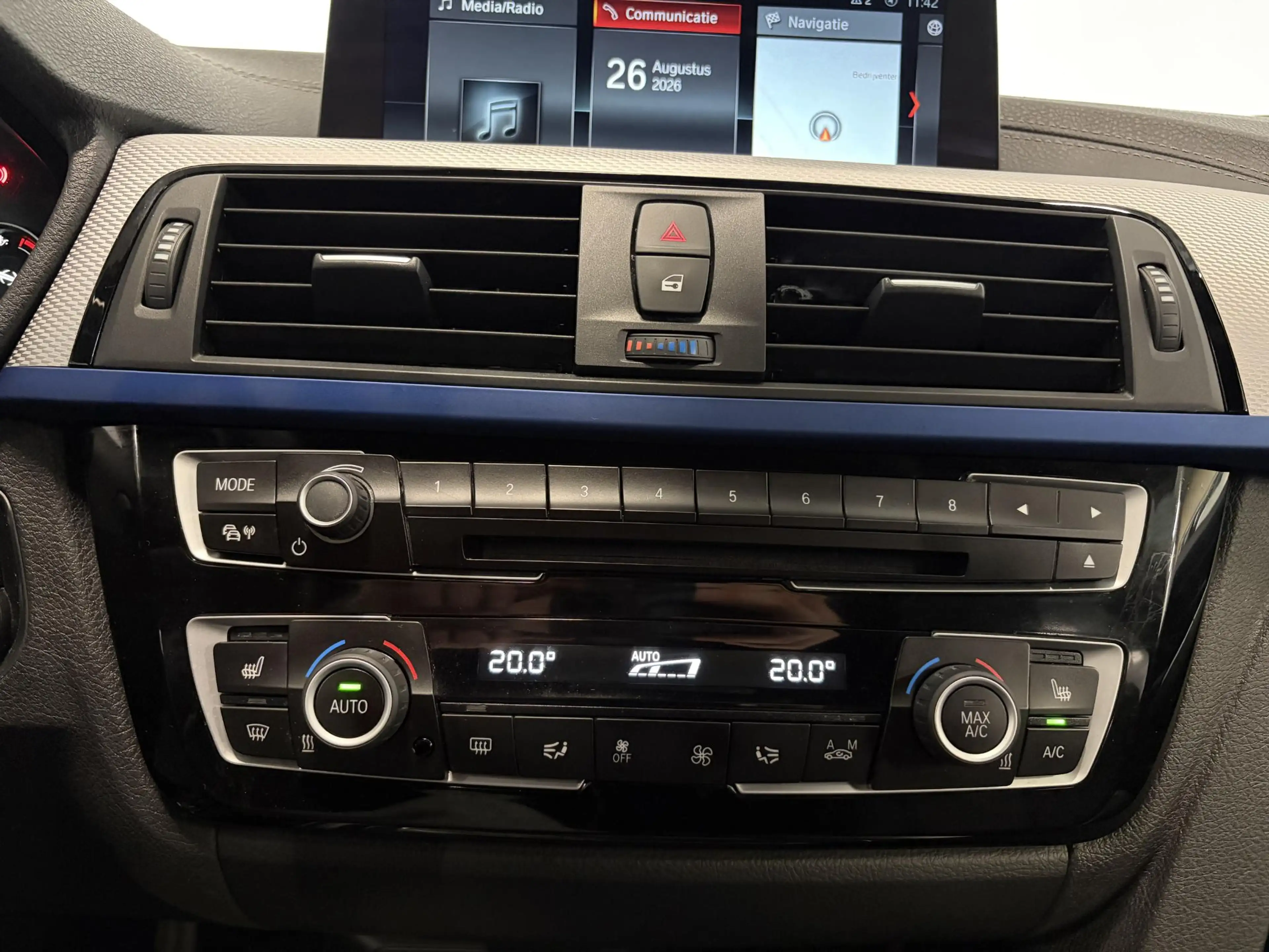 BMW 318 3-serie Touring 318i M Sport Edition Navigatie Cli — photo 20