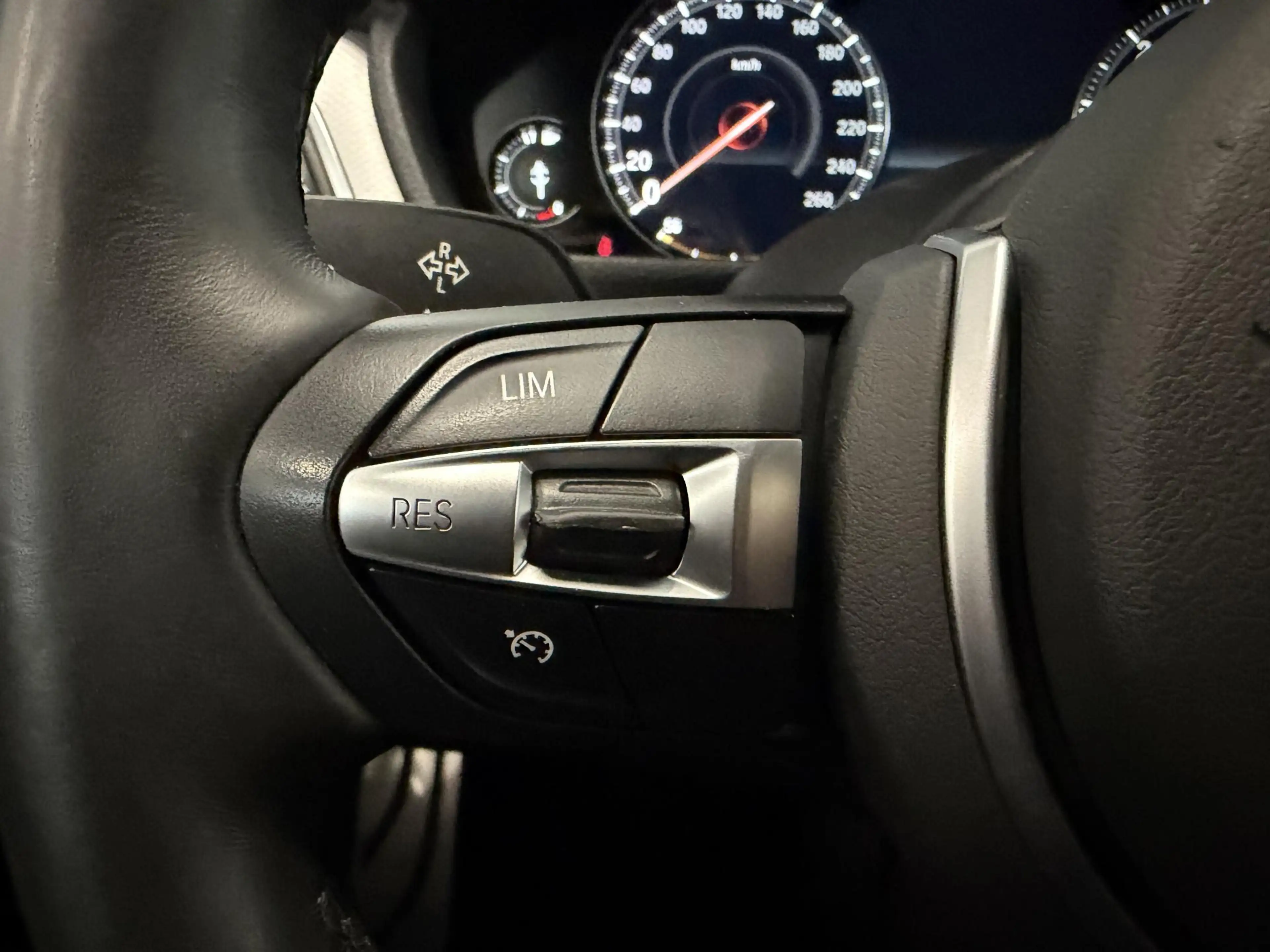 BMW 318 3-serie Touring 318i M Sport Edition Navigatie Cli — photo 21