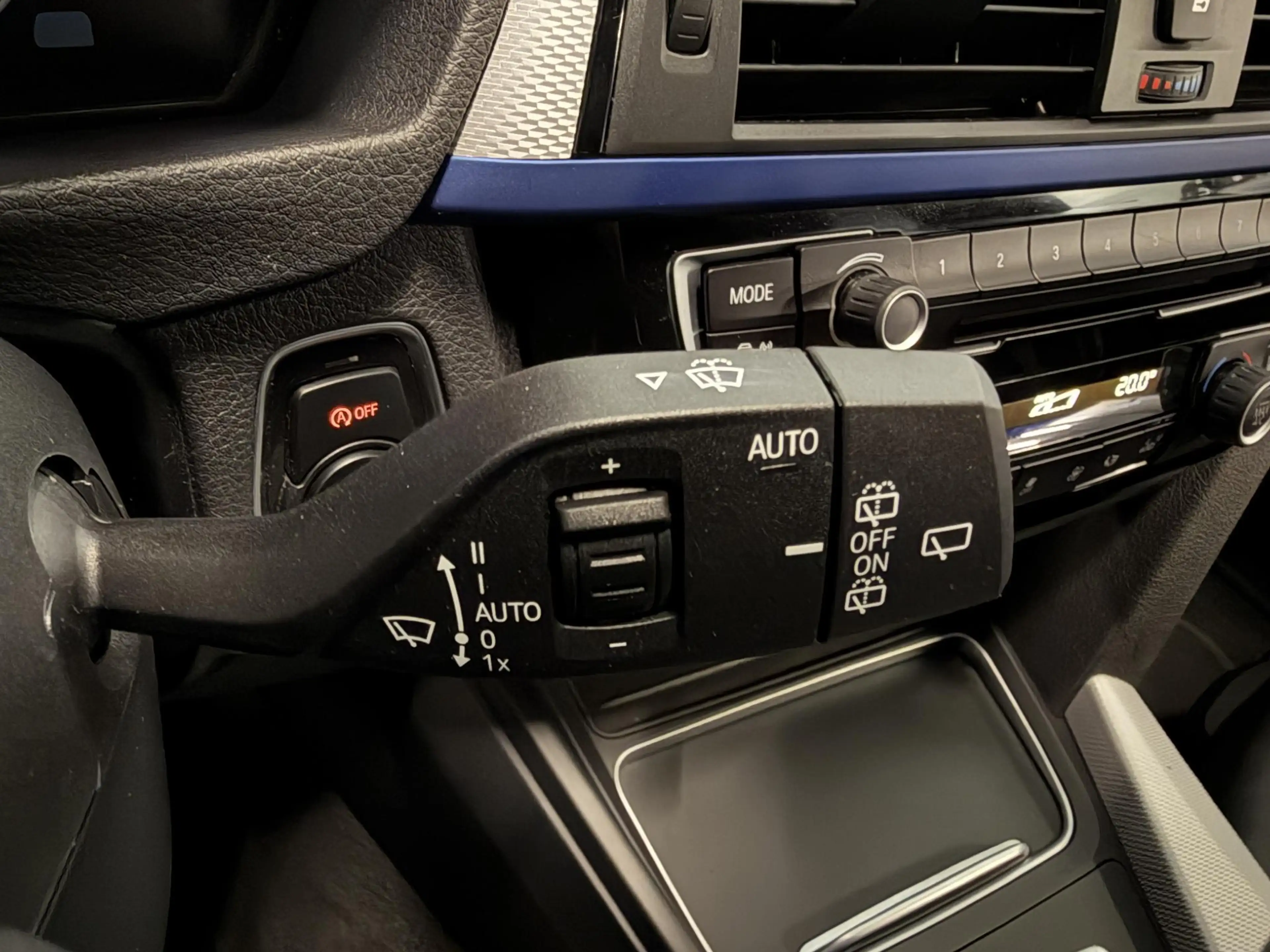 BMW 318 3-serie Touring 318i M Sport Edition Navigatie Cli — photo 24