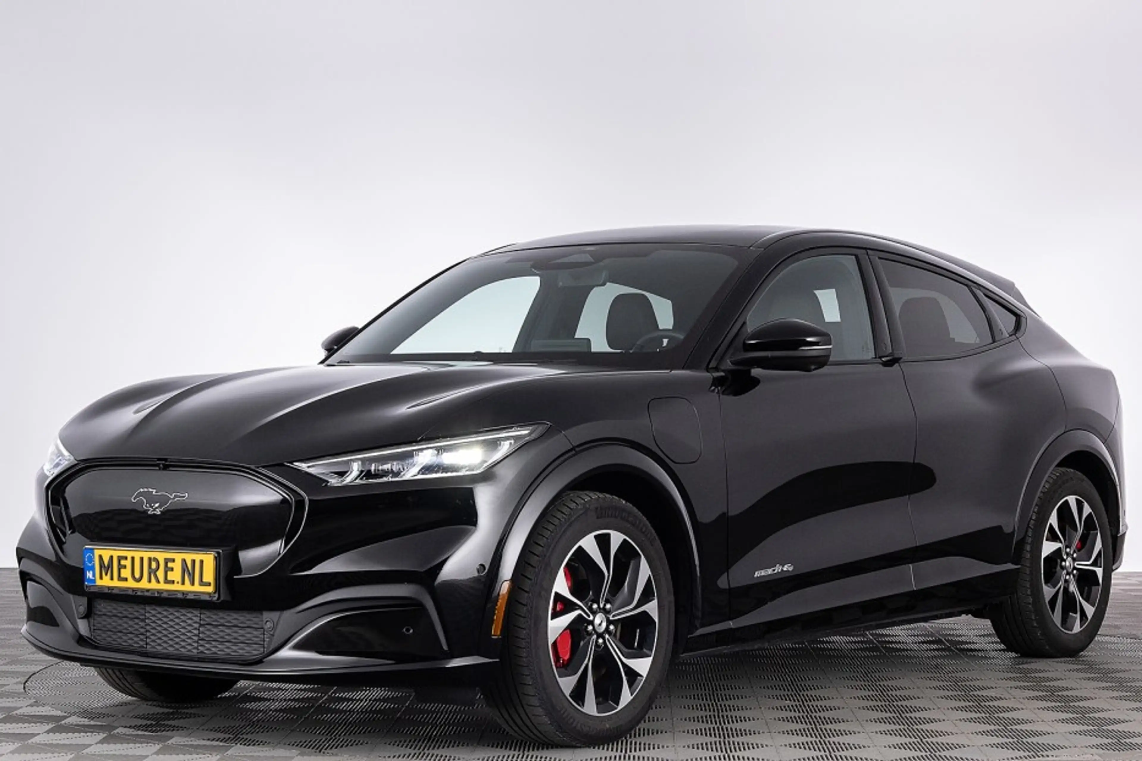 Ford Mustang Mach-E AWD 75 kWh | B&O | LEDER | Full LED | EL. STOELEN — photo 28