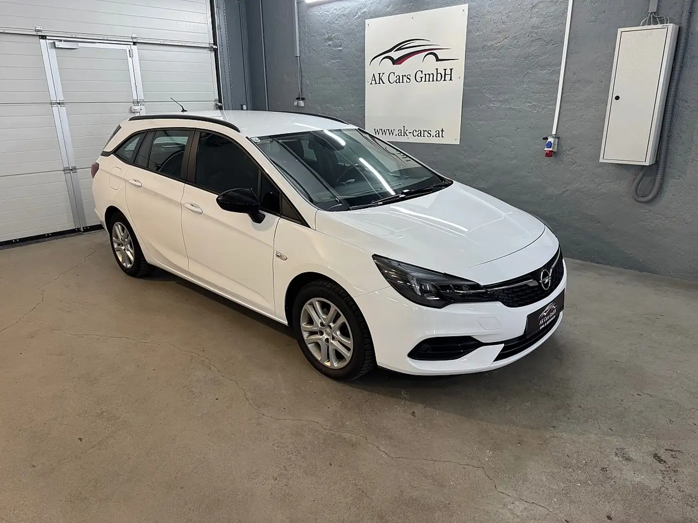 Opel Astra ST 1,2 Turbo Direct Inj. Design&Tech*Sitzheizung* Weiß - 2