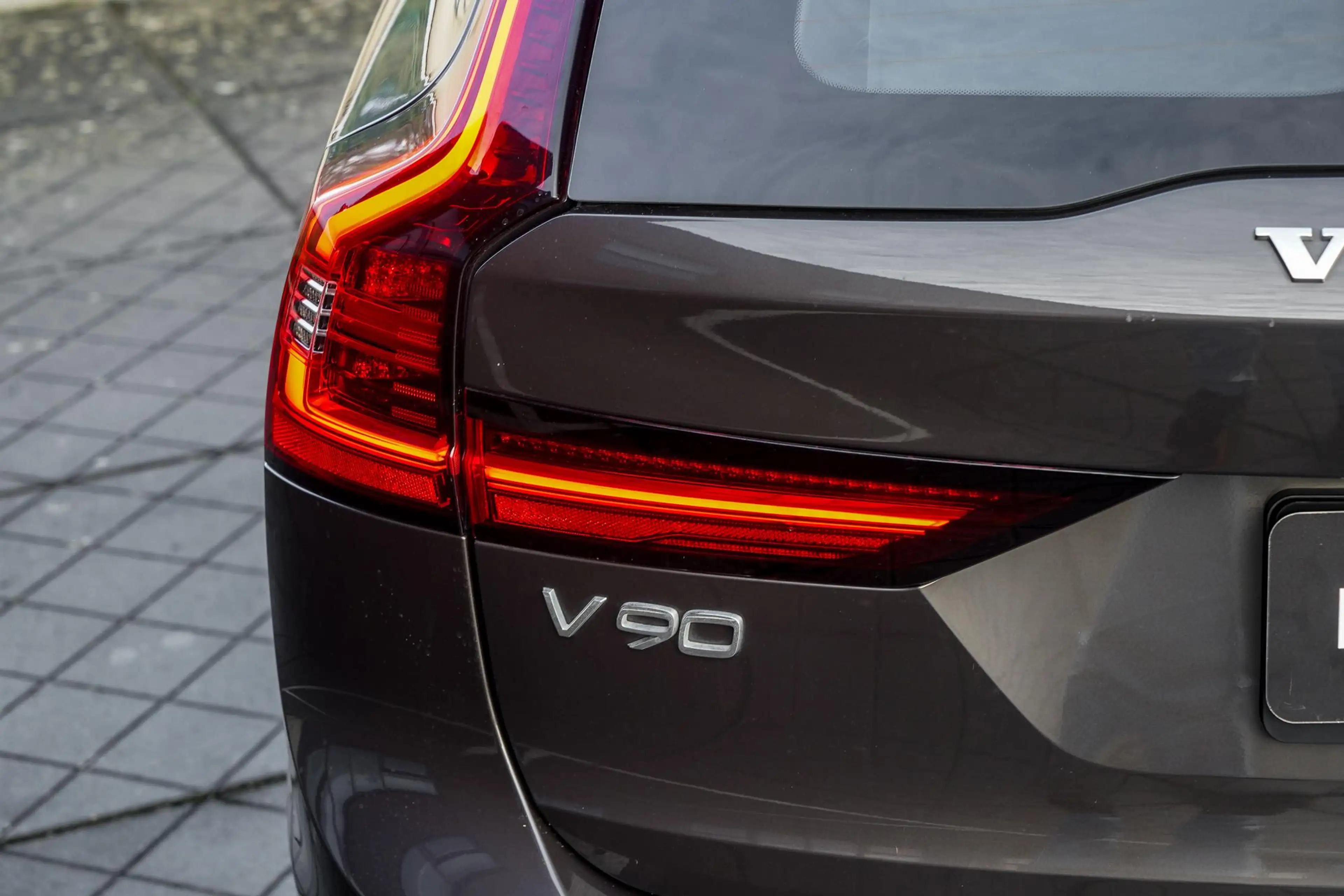 Volvo V90 2.0 T8 Plug-in hybrid AWD Ultra Executive Edition — photo 8