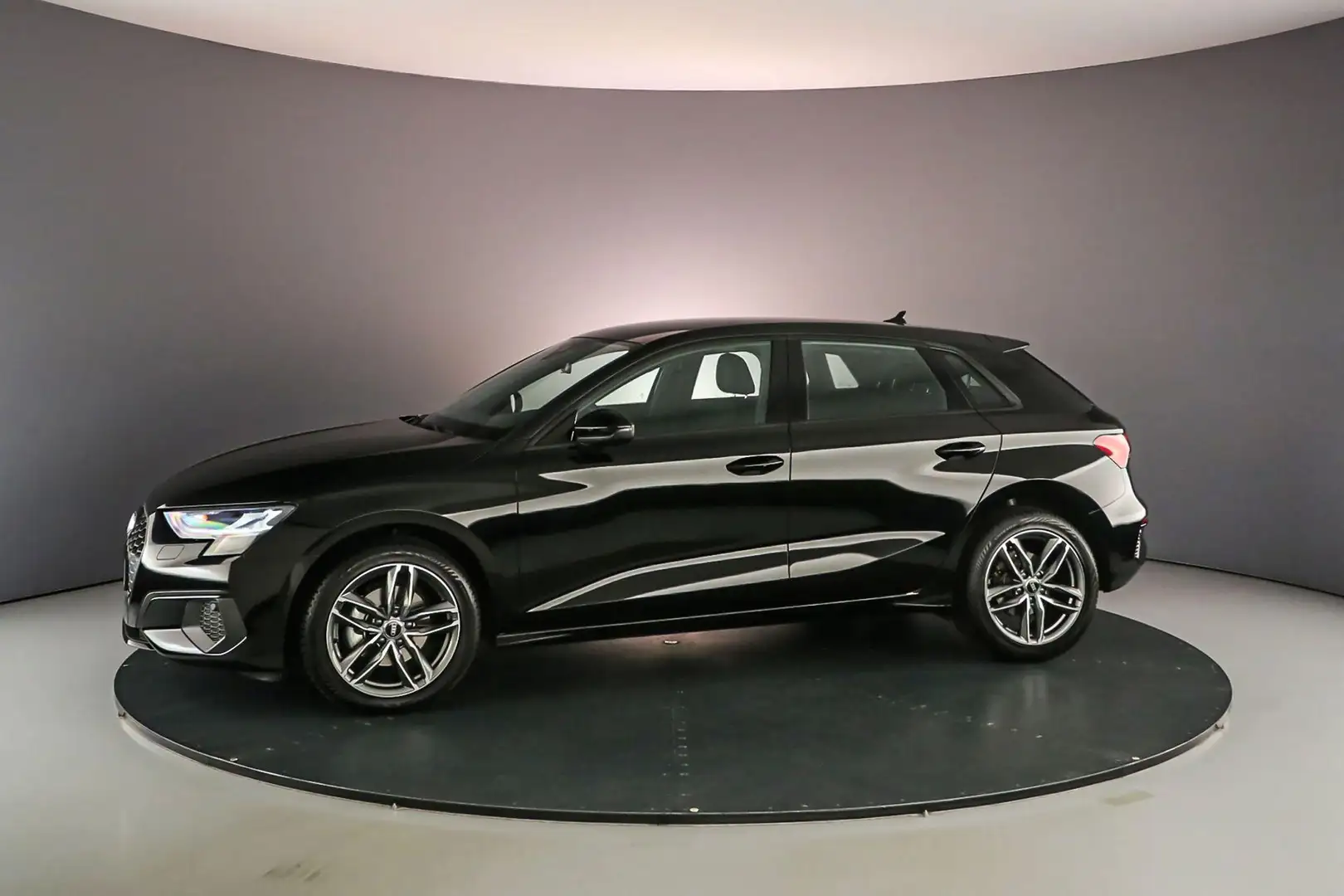 Audi A3 Sportback 30 TFSI Pro Line | Cruise | Carplay | Le Zwart - 2