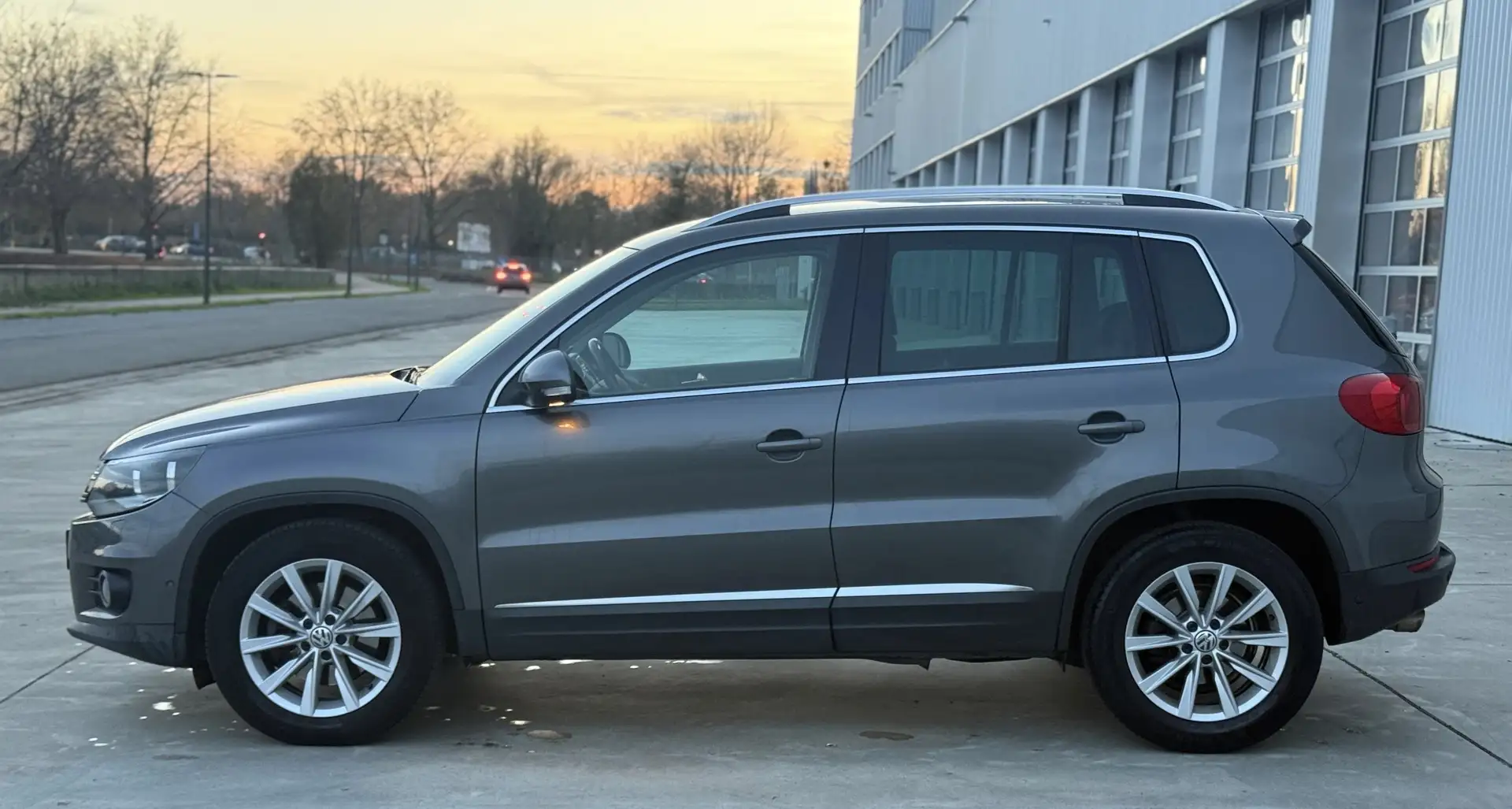 Volkswagen Tiguan 1.4 TSI | EERSTE EIGENAAR | GEKEURD & GARANTIE! Gris - 2