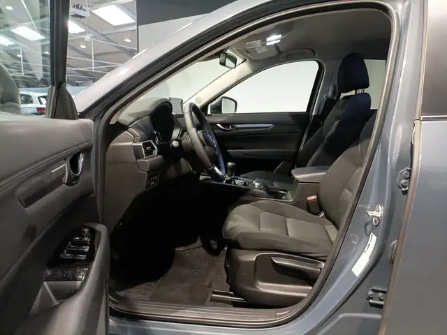 Mazda CX-5 view 7