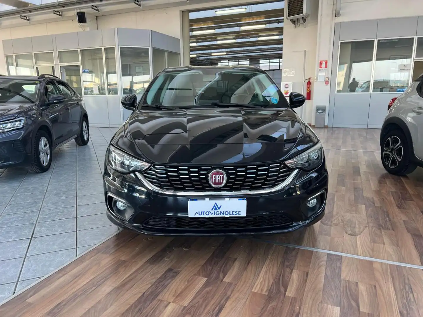 Fiat Tipo 1.4 T-Jet 120CV GPL 5 porte Lounge-UNIPROP, CRUISE Gris - 2