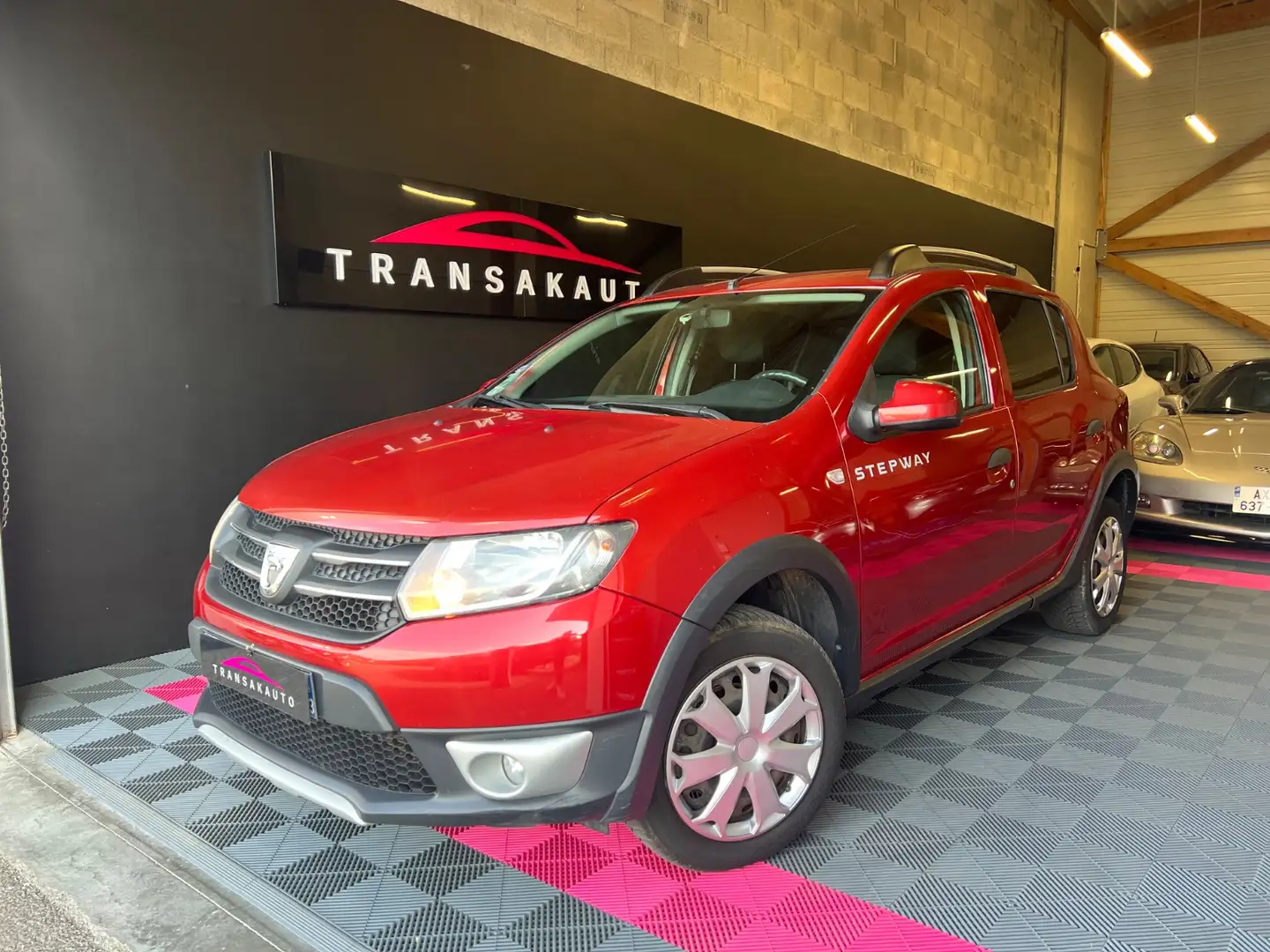 Dacia Sandero Stepway Prestige Rood - 1