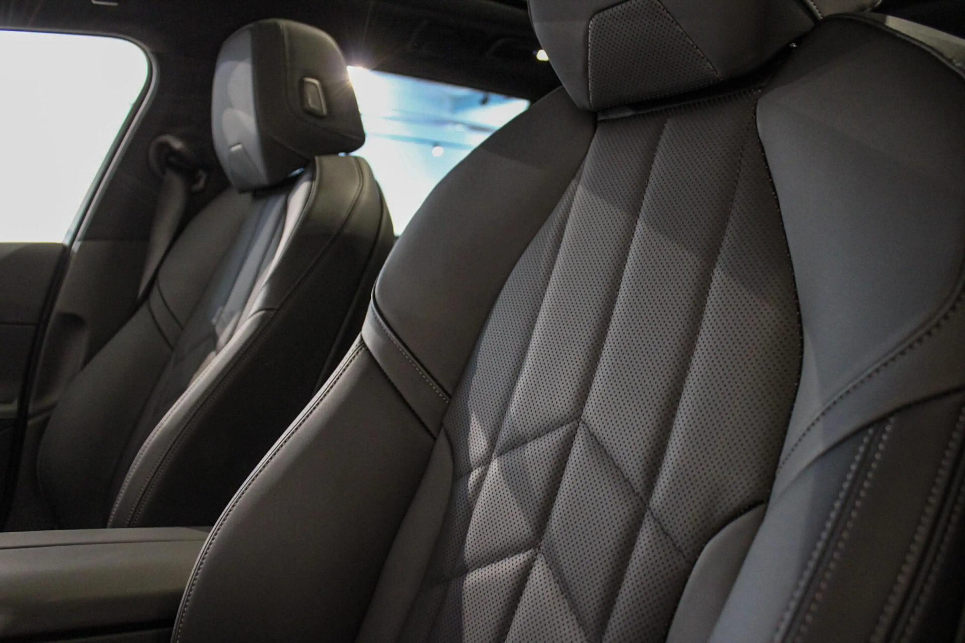 BMW 550 5-serie Touring 550e xDrive B&W | PANO | 4w-bestur — photo 3
