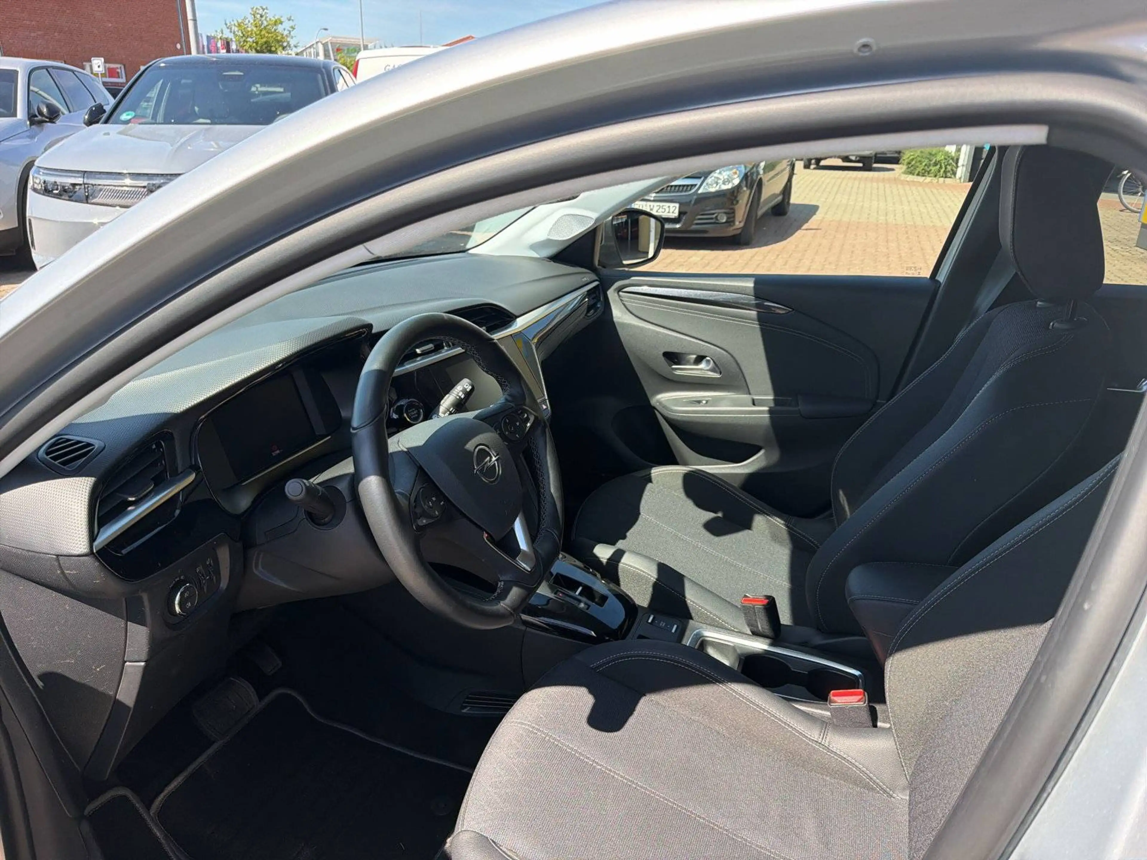 Opel Corsa-e e Elegance — photo 11