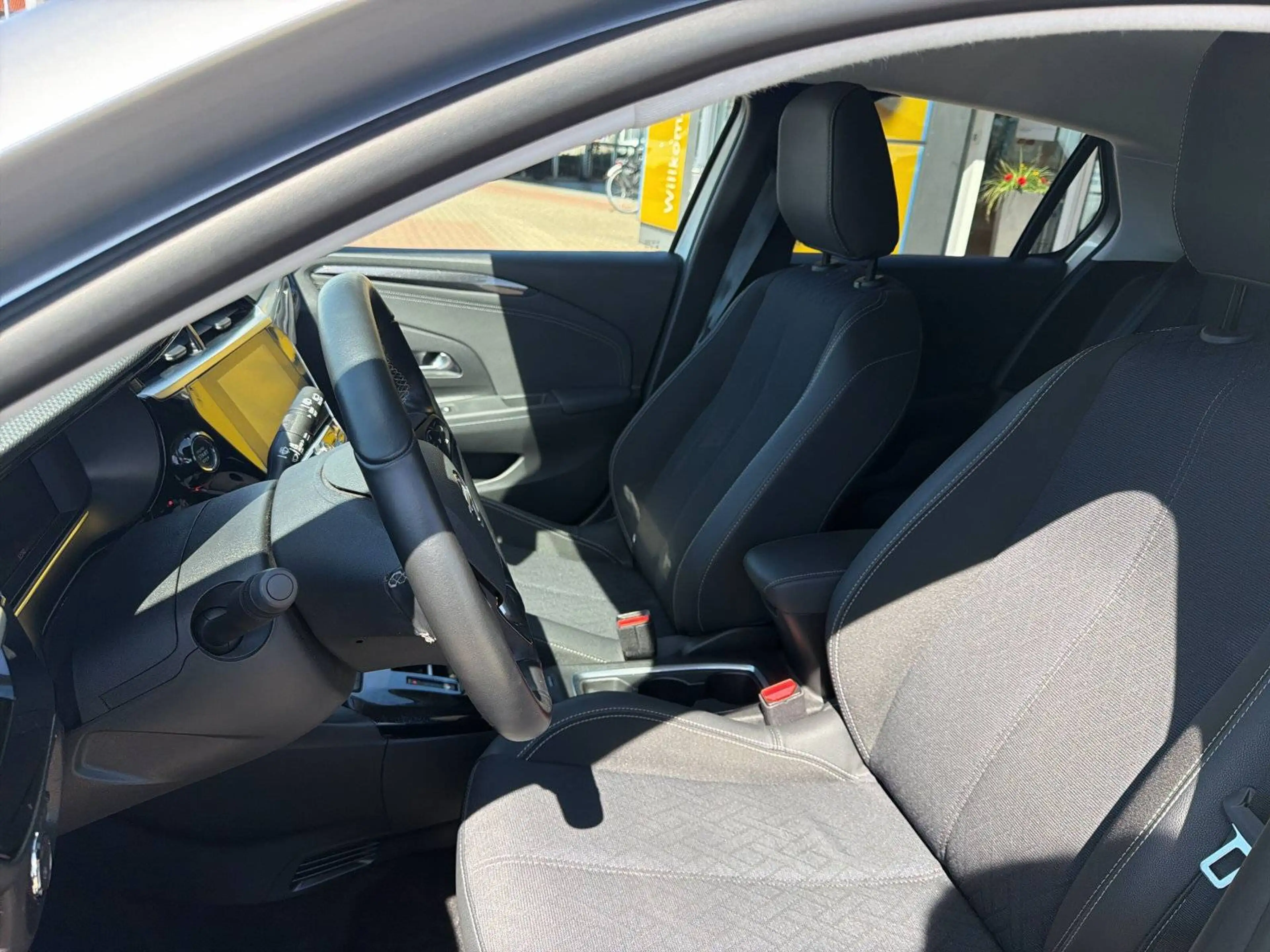 Opel Corsa-e e Elegance — photo 12