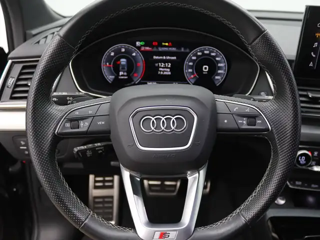 Audi Q5 view 15