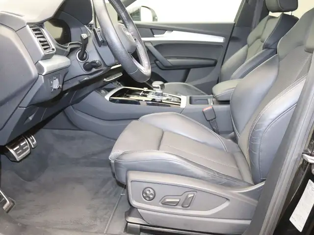 Audi Q5 view 14
