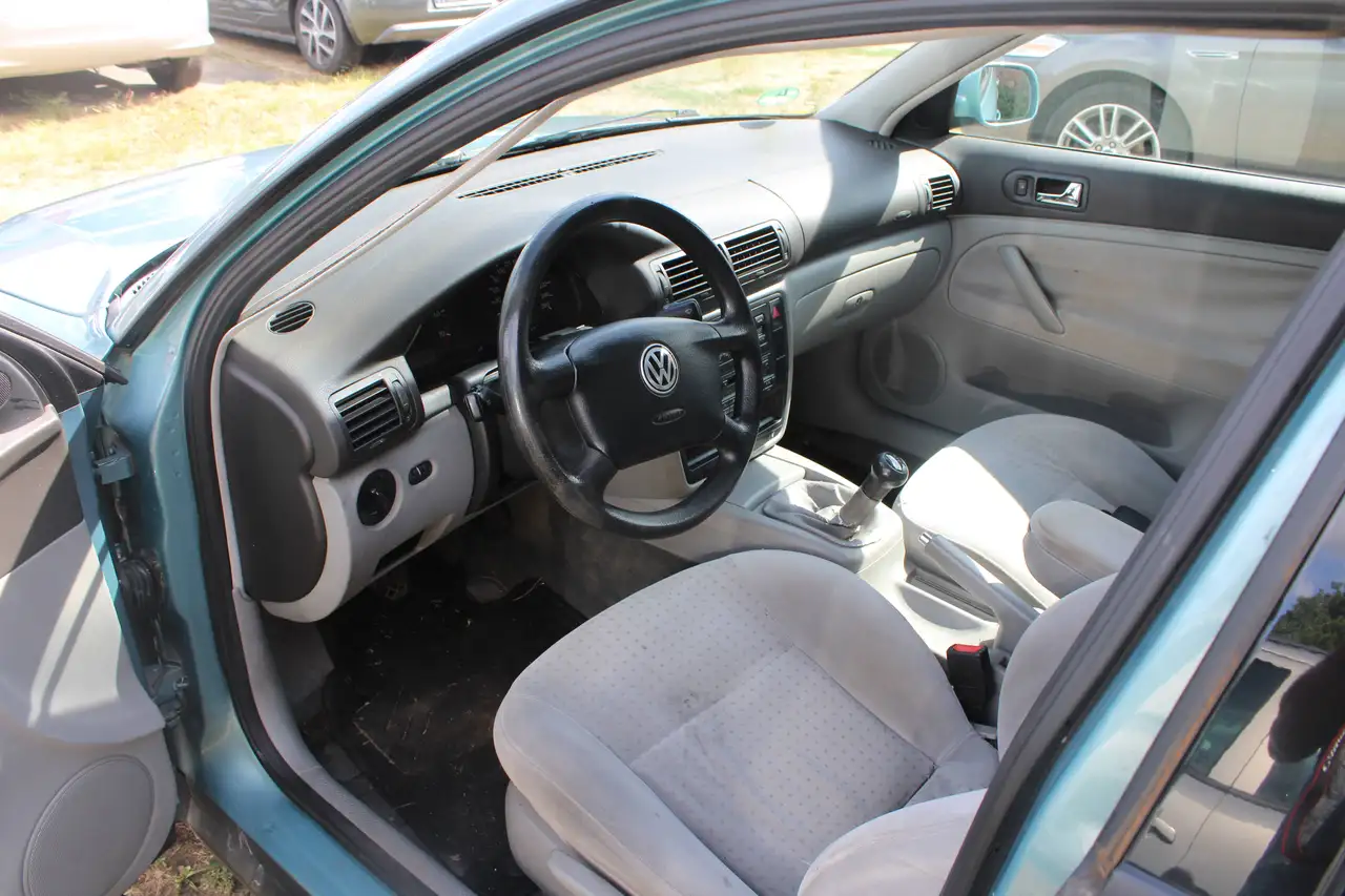 Volkswagen Passat 1.8 5V Trendline, foto 9