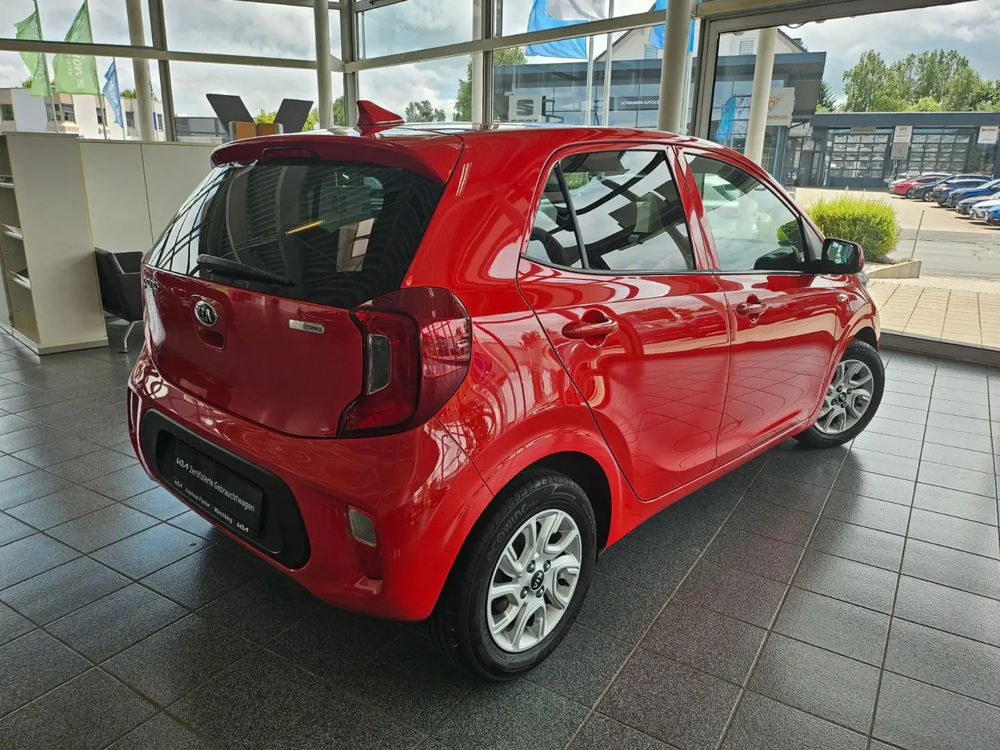 Kia Picanto 1.2 Dream Team Červená - 2