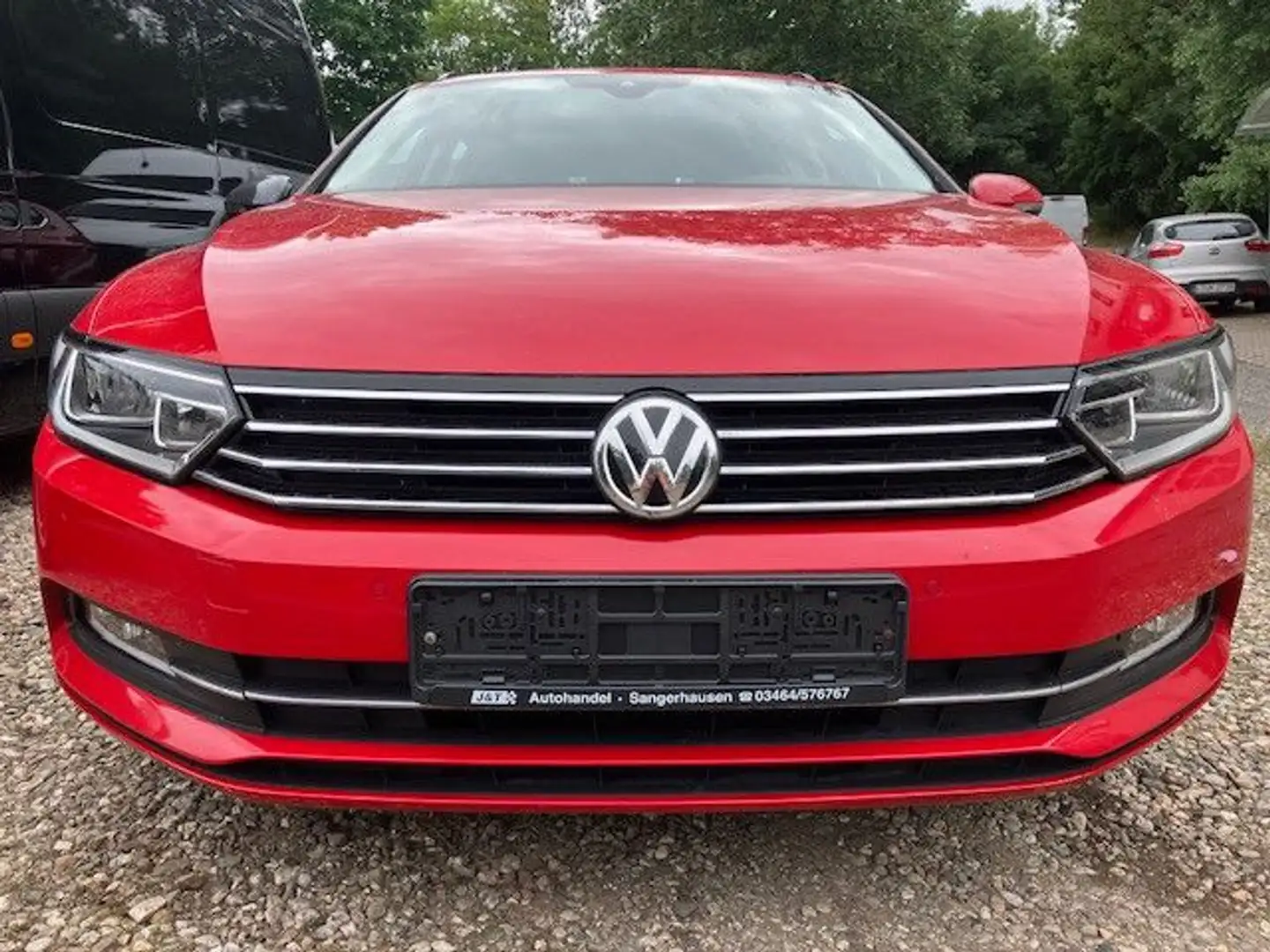 Volkswagen Passat Variant 1.6 TDI DSG KAMERA NAVI MASSAGE Rot - 2