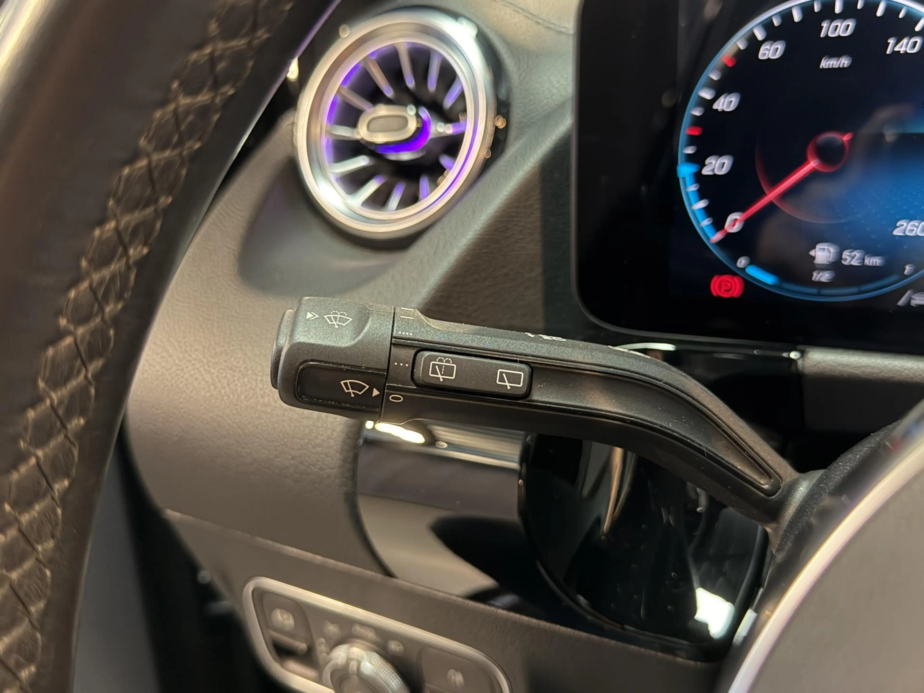 Mercedes-Benz B 250 e AMG Line 18''/Dodehoek/Camera/Keyless/Sfeerverli — photo 23