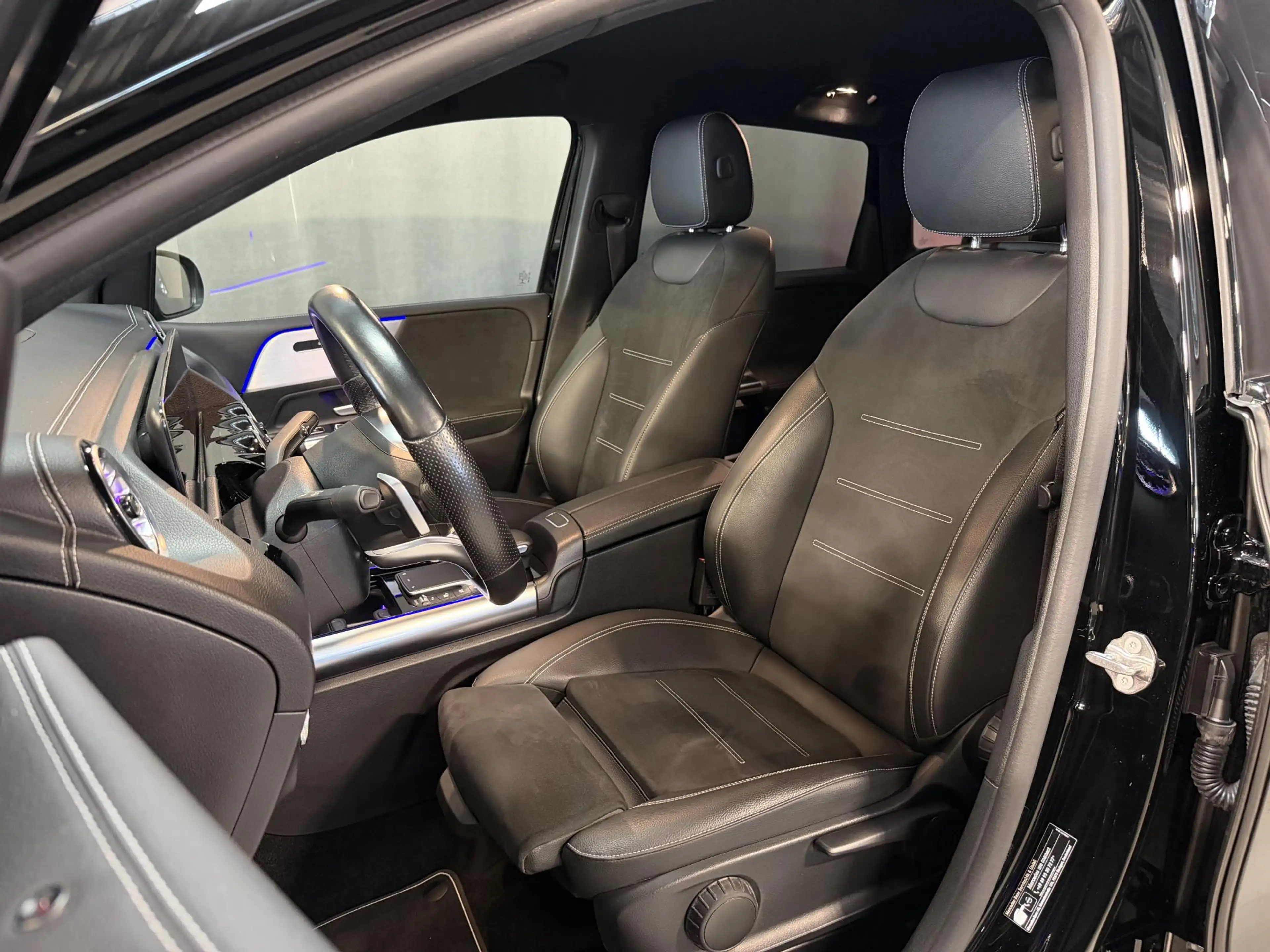 Mercedes-Benz B 250 e AMG Line 18''/Dodehoek/Camera/Keyless/Sfeerverli — photo 7
