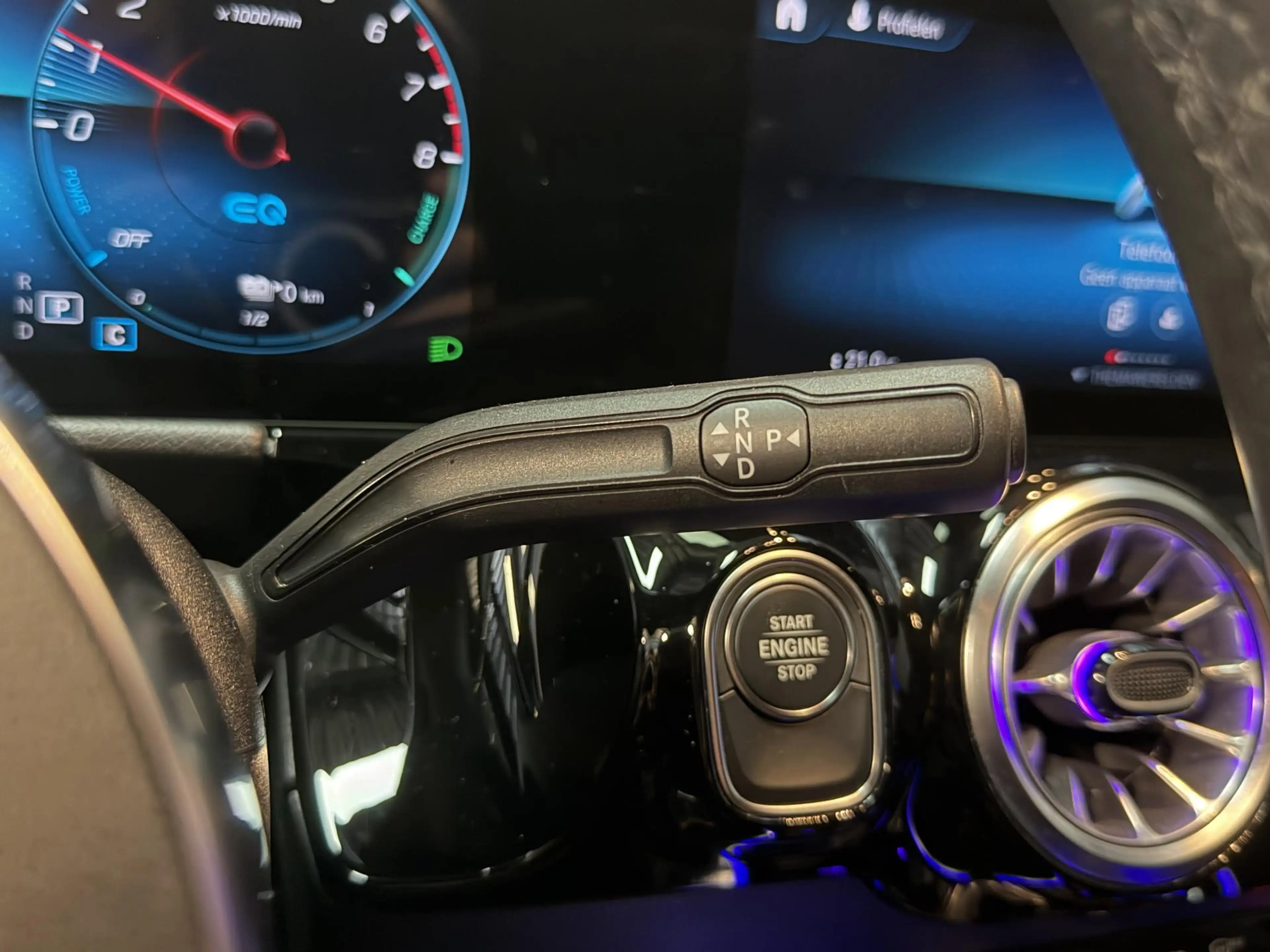 Mercedes-Benz B 250 e AMG Line 18''/Dodehoek/Camera/Keyless/Sfeerverli — photo 24