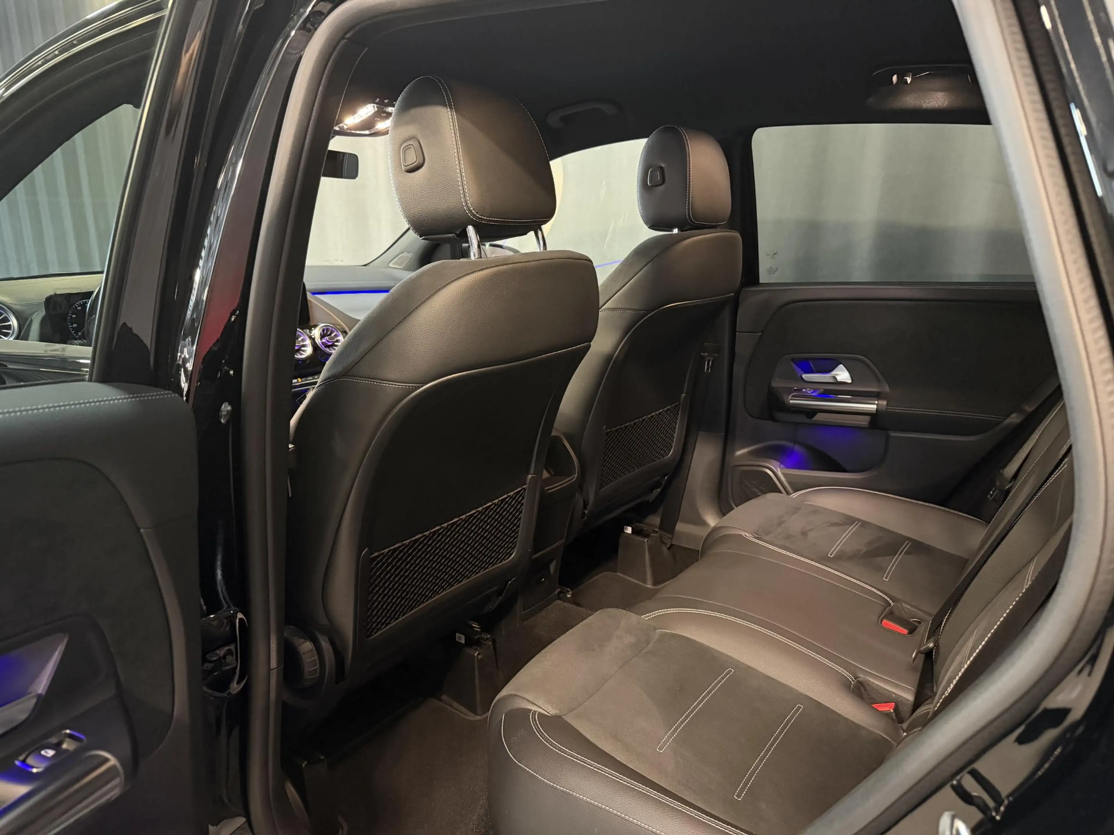 Mercedes-Benz B 250 e AMG Line 18''/Dodehoek/Camera/Keyless/Sfeerverli — photo 35
