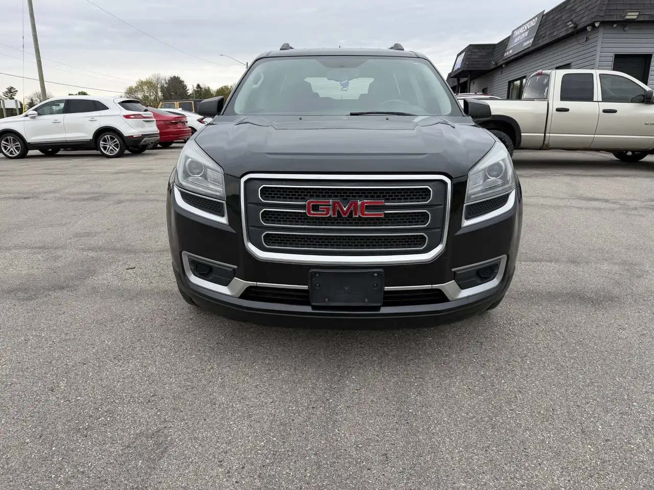 GMC Acadia снимка GMC Acadia