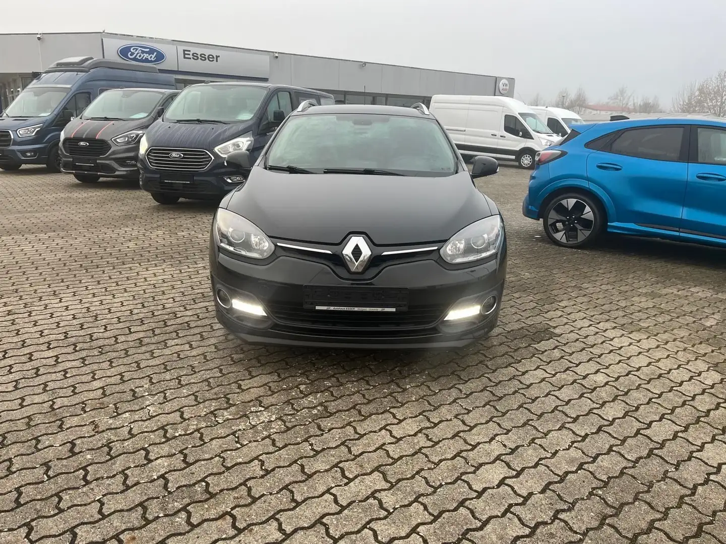 Renault Megane III Grandtour Limited, KLIMAAUTO,NAV,LMF! Schwarz - 2