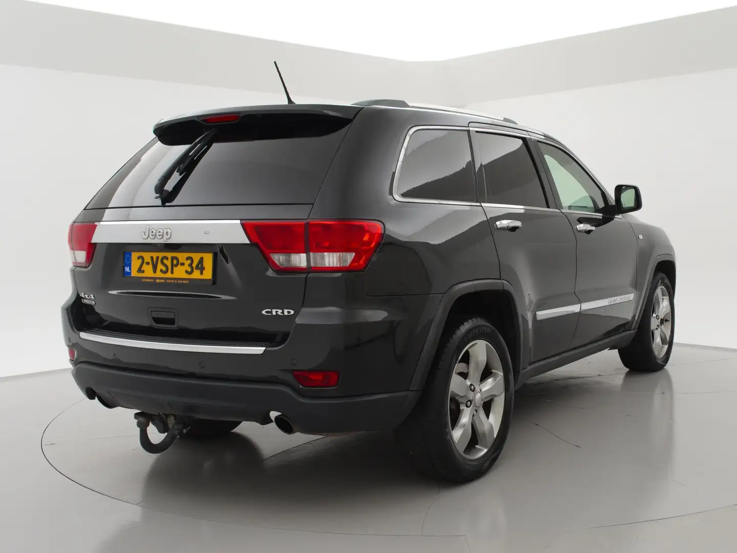 Jeep Grand Cherokee 3.0 CRD 241 PK LIMITED AUT. GRIJS KENTEKEN + LEDER Zwart - 2