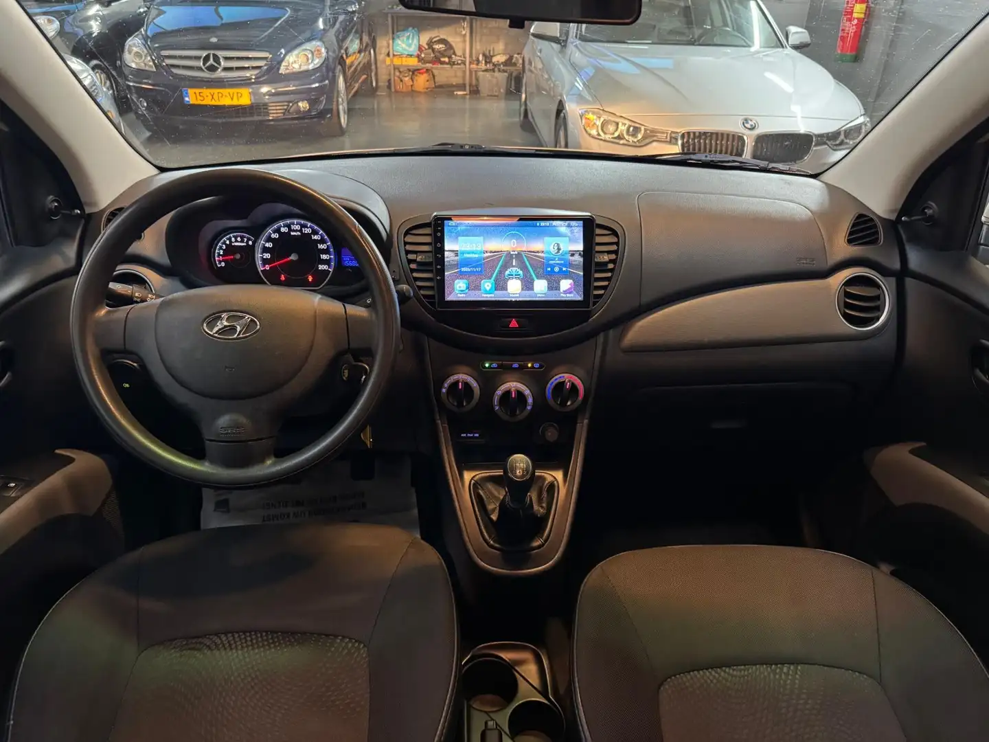 Hyundai i10 1.1 i-Drive |APK|RADIO|NAVI|NAP| Geel - 2
