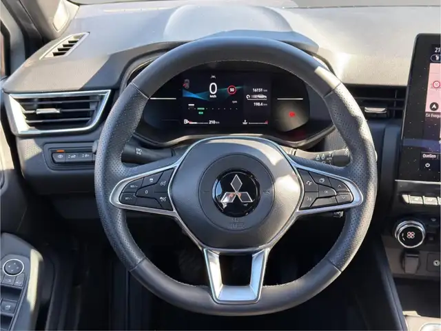 Mitsubishi Colt view 12