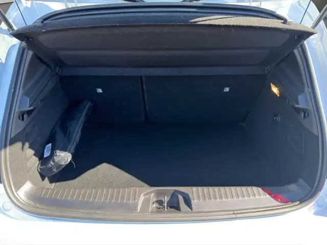 Mitsubishi Colt view 6