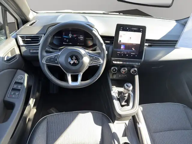 Mitsubishi Colt view 11