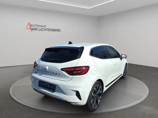 Mitsubishi Colt view 4