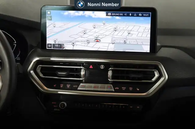 BMW X3 view 12