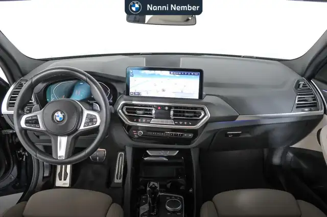 BMW X3 view 11