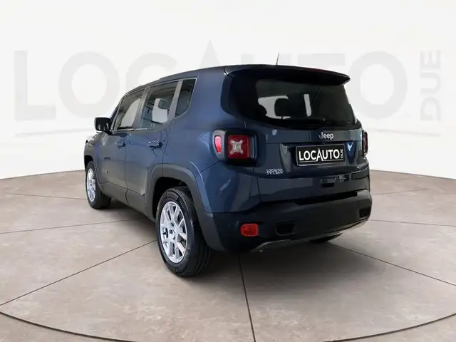 Jeep Renegade view 5